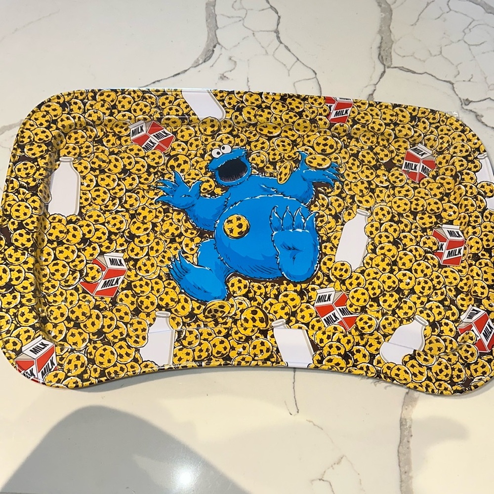 Sesame Street Cookie Monster Standing Tray